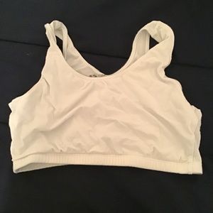 4/$10 White bra size 38